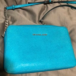 Michael Kors Jet Set Large Tavel side purse